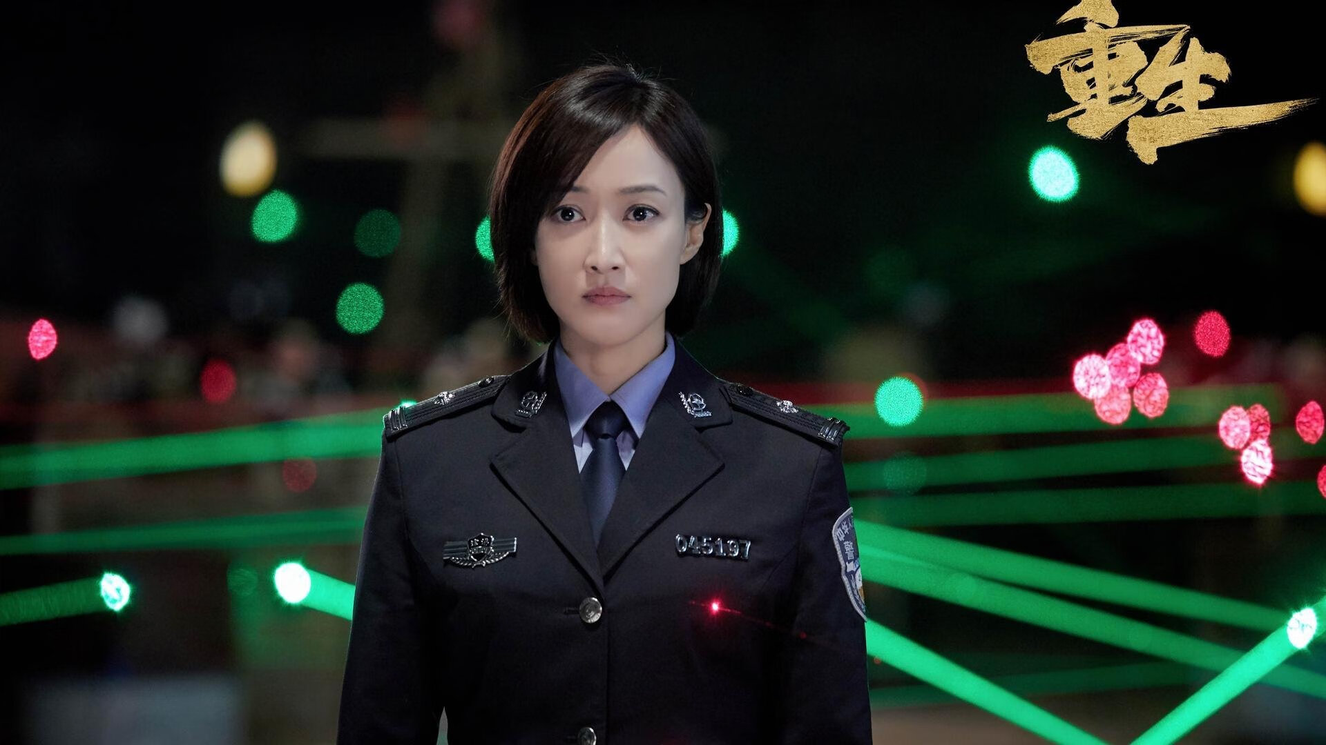 大型河流漂流极速赛，水流搏击的巅峰对决，漂流比赛视频